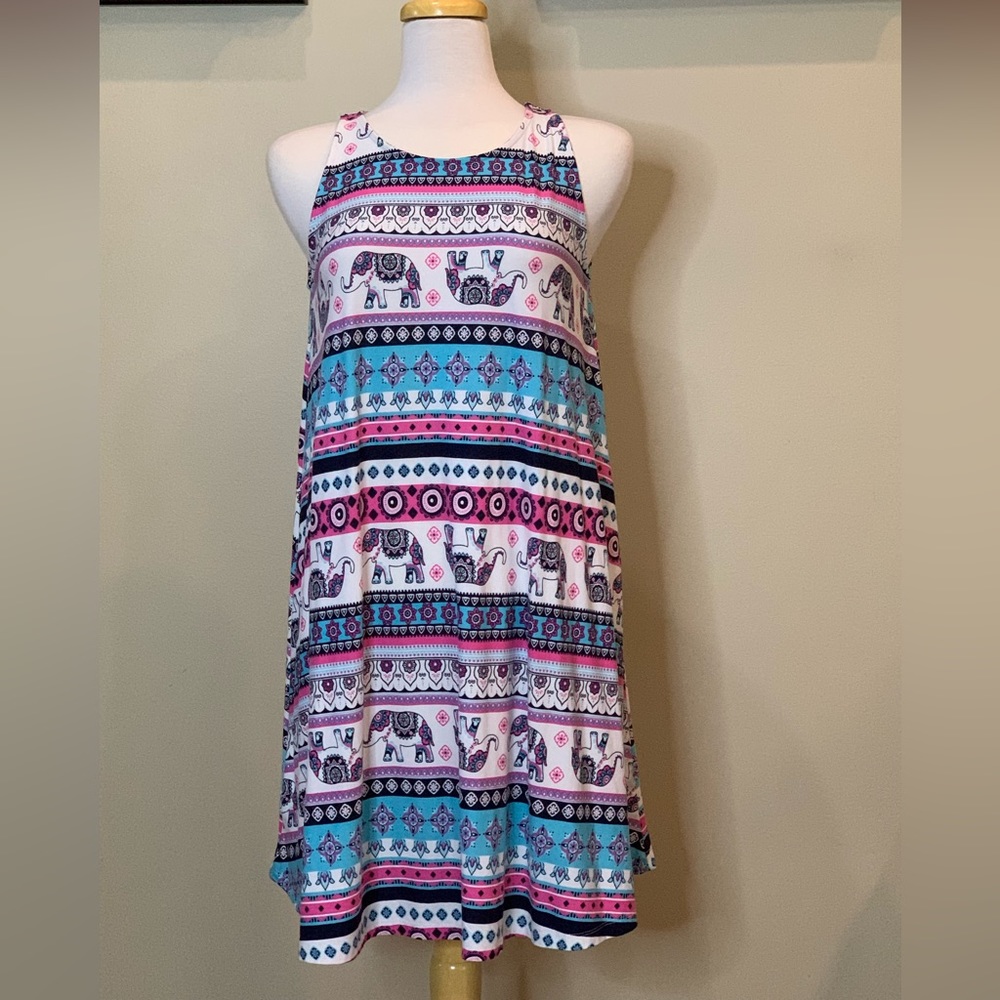 Bobbie Brooks | Size Medium Sleeveless Elephant Slip Dress